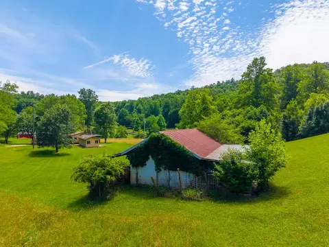Exterior - 970 Ned Hill Rd, Franklin, NC 28734 photo 31 of 42