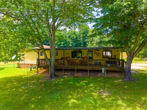 Exterior - 970 Ned Hill Rd, Franklin, NC 28734 photo 13 of 42