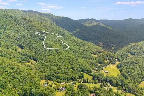 View/Area - 832 Dunloggin Rd, Cullowhee, NC 28723 photo 2 of 2