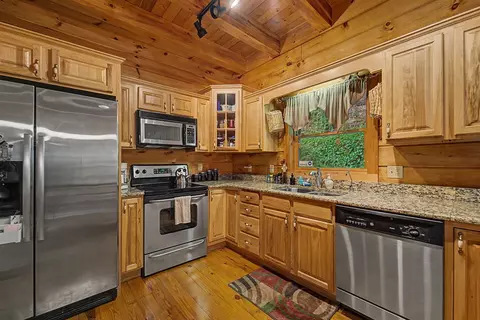 Kitchen - 22 Kako Rdg, Sylva, NC 28779 photo 2 of 3