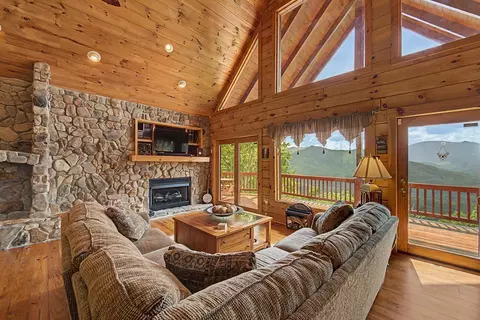 Living - 22 Kako Rdg, Sylva, NC 28779 photo 4 of 7