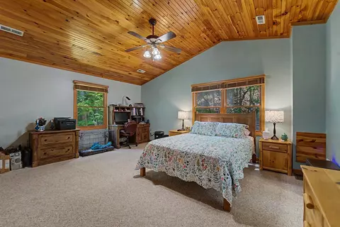Bedroom - 515 Canterbery Rd, Murphy, NC 28906 photo 4 of 6