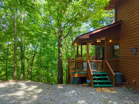 Exterior - 515 Canterbery Rd, Murphy, NC 28906 photo 12 of 16