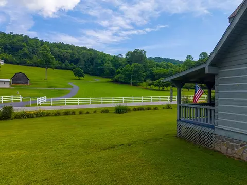 Exterior - 538 E Frk, Sylva, NC 28779 photo 14 of 20