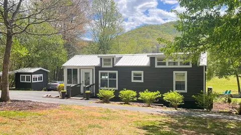 3540 Rose Creek Rd, Franklin, NC 28734