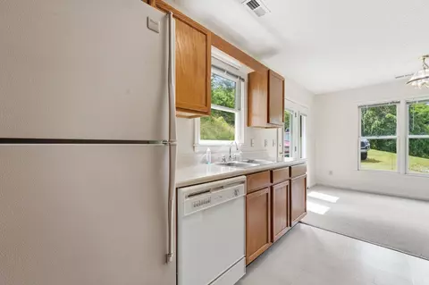 Kitchen - 43 Willdee Way, Sylva, NC 28779 photo 3 of 4