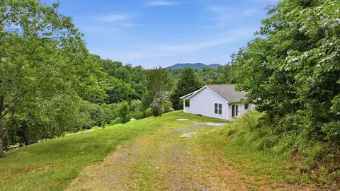 Exterior - 43 Willdee Way, Sylva, NC 28779 photo 3 of 5