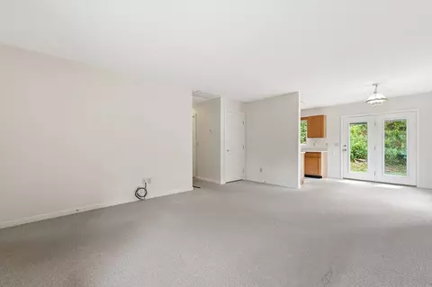 Living - 43 Willdee Way, Sylva, NC 28779 photo 2 of 4
