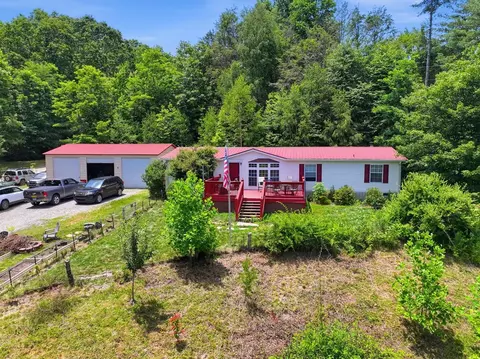 Exterior - 36 Triangle Rd, Tuckasegee, NC 28783 photo 2 of 4