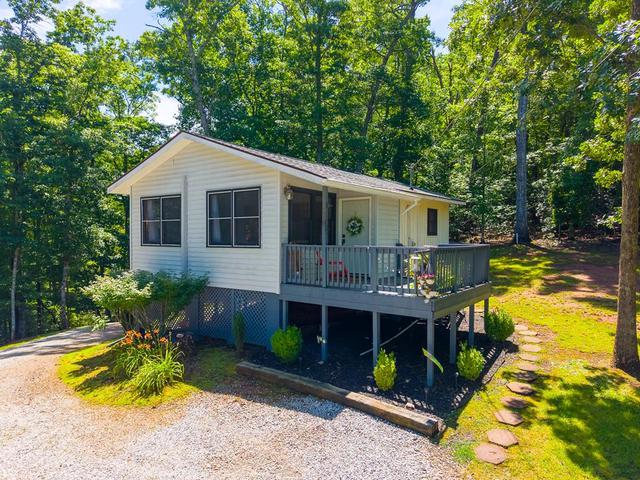 229 Genes Rd, Franklin, NC 28734