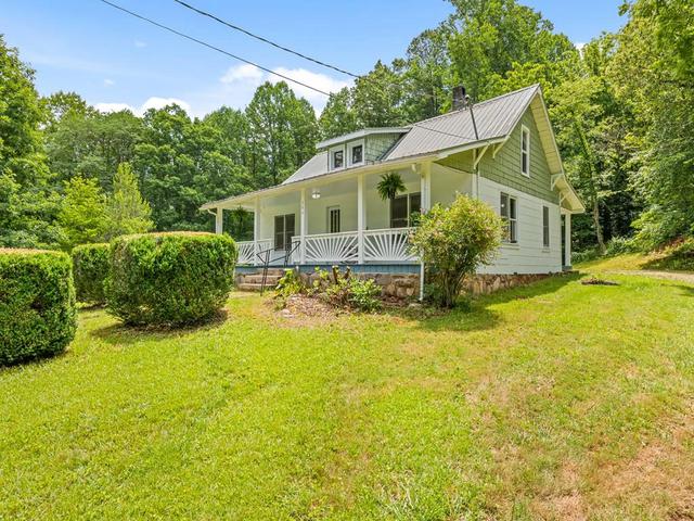 586 Olivet Church Rd, Whittier, NC 28789