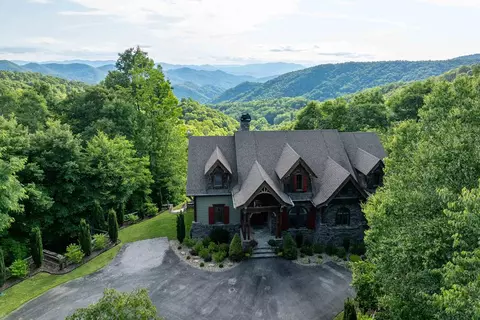 1653 Alarka Highlands Dr, Bryson City, NC 28713