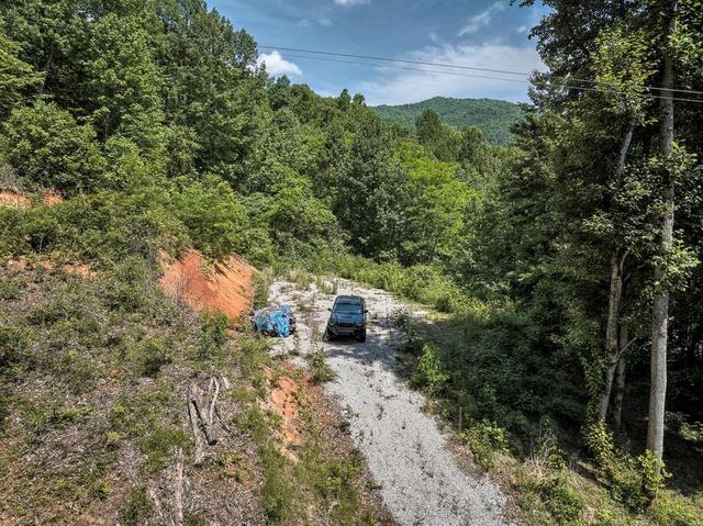 1315 Coopers Crk, Bryson City, NC 28713
