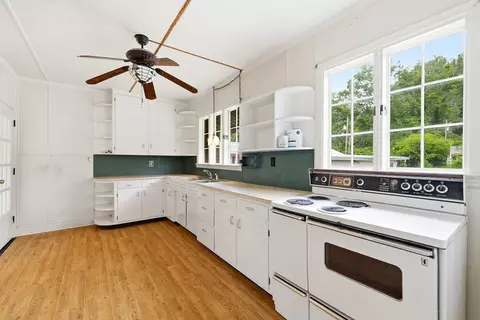 Kitchen - 783 Skyland Dr, Sylva, NC 28779 photo 1 of 2