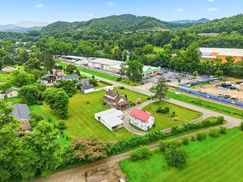 View/Area - 783 Skyland Dr, Sylva, NC 28779 photo 9 of 9