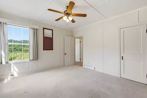 Bedroom - 783 Skyland Dr, Sylva, NC 28779 photo 2 of 10