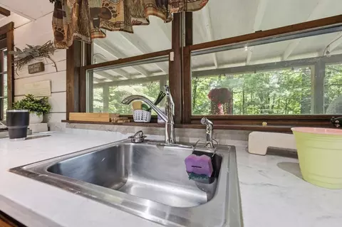 Kitchen - 75 Log Haven Ln, Franklin, NC 28734 photo 5 of 6