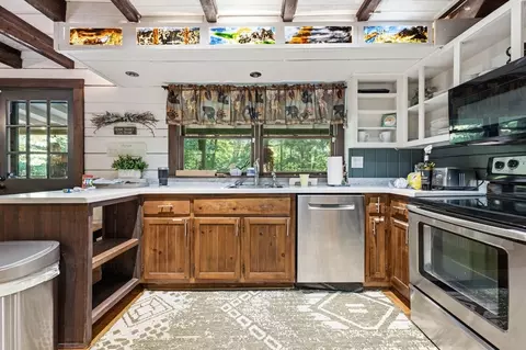 Kitchen - 75 Log Haven Ln, Franklin, NC 28734 photo 1 of 6