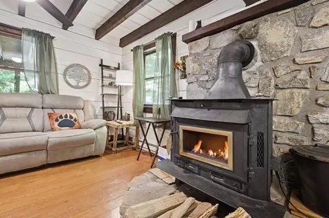 Living - 75 Log Haven Ln, Franklin, NC 28734 photo 1 of 5