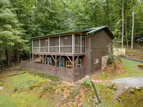 230 Conners Park, Franklin, NC 28734