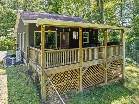 322 Mckinzie Pl, Waynesville, NC 28785