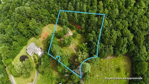 128 Johnson Rd, Franklin, NC 28734 photo 4