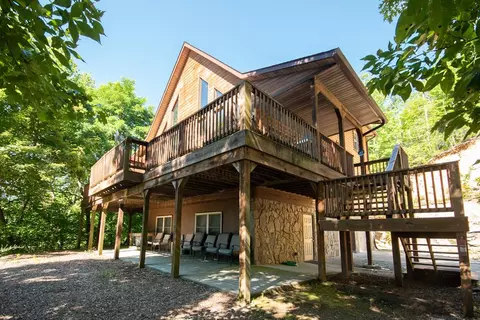 325 Edith Ln, Bryson City, NC 28713