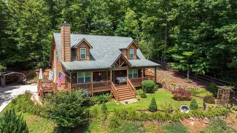 430 E Hickory Knoll Rd, Franklin, NC 28734
