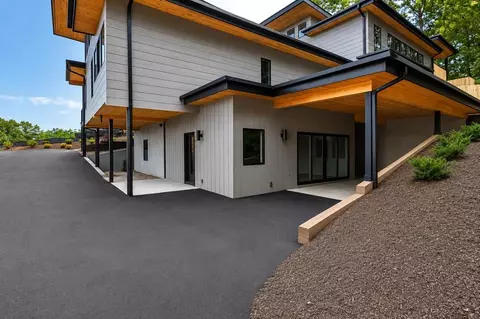 197 Mountain Laurel Rdg, Franklin, NC 28734