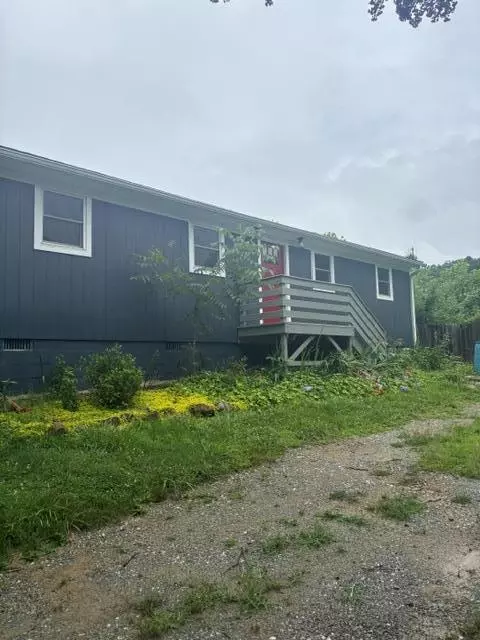 Exterior - 128 Barnes Rd, Sylva, NC 28779 photo 6 of 8
