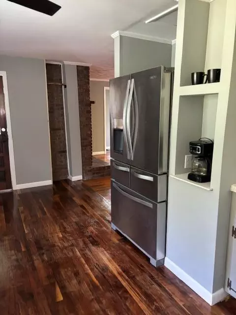 Kitchen - 128 Barnes Rd, Sylva, NC 28779 photo 1 of 4