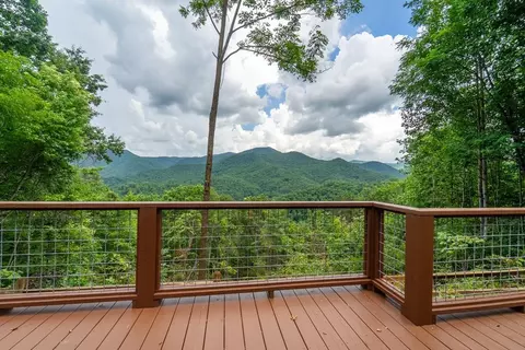 182 Loose Wire Way, Sylva, NC 28779