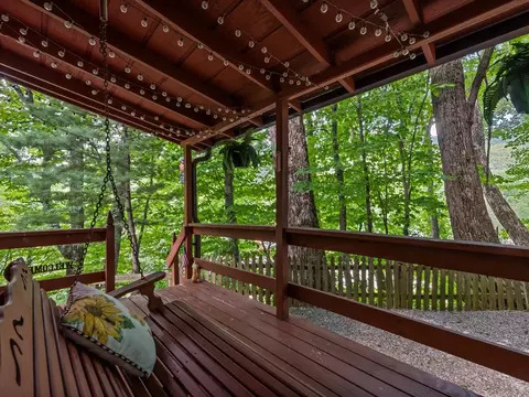 30 Katydid Ln, Maggie Valley, NC 28751