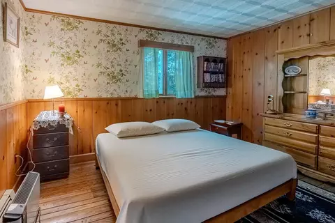 Bedroom - 182 Brandy Ln, Franklin, NC 28734 photo 2 of 5
