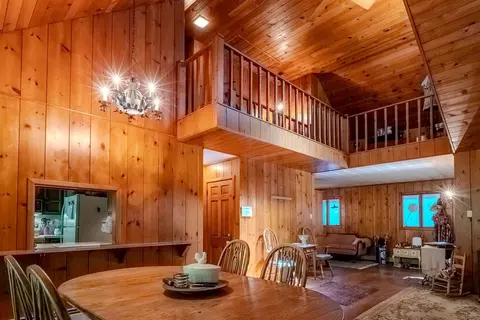 Dining - 182 Brandy Ln, Franklin, NC 28734 photo 3 of 3