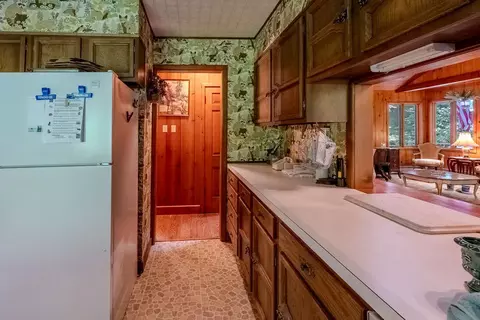 Kitchen - 182 Brandy Ln, Franklin, NC 28734 photo 4 of 5