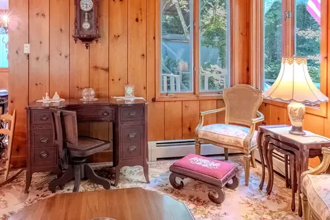 Living - 182 Brandy Ln, Franklin, NC 28734 photo 2 of 2
