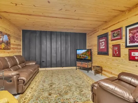 Living - 291 Incline Dr, Sylva, NC 28779 photo 2 of 3