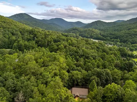 View/Area - 79 Midway Dr, Sylva, NC 28779 photo 2 of 3