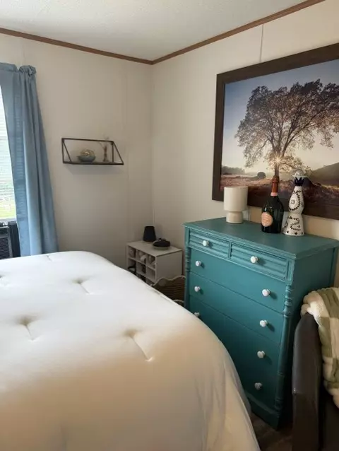 Bedroom - 912 Lyle Downs Rd, Franklin, NC 28734 photo 6 of 6