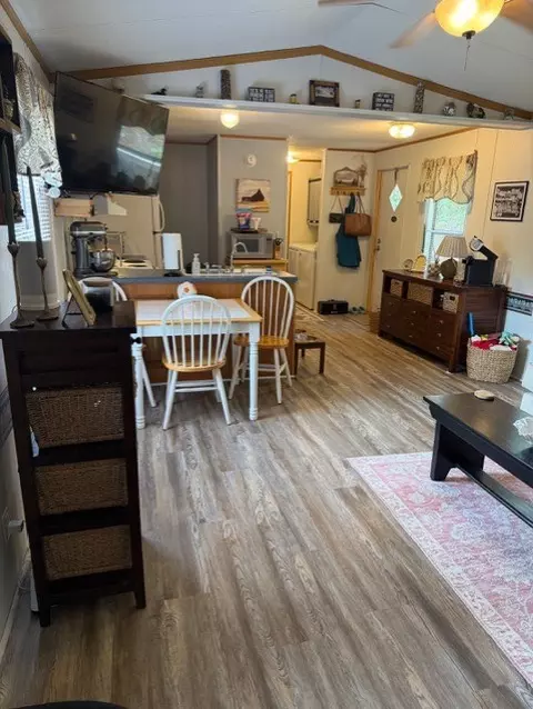 Other - 912 Lyle Downs Rd, Franklin, NC 28734 photo 10 of 11