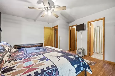 Bedroom - 221 Chatto Loop Rd, Murphy, NC 28906 photo 6 of 6