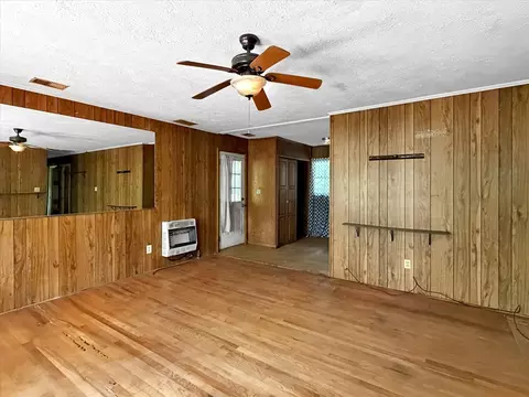 Living - 101 Cactus Loop, Sylva, NC 28779 photo 2 of 2