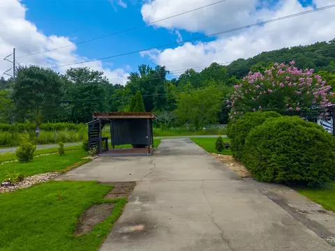 50 Timber Leaf Dr, Sylva, NC 28779 photo 5