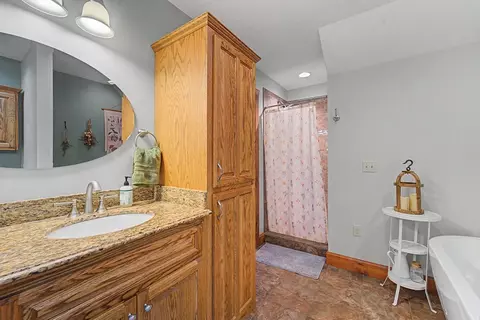 Bath - 374 Ridgeway St, Sylva, NC 28779 photo 2 of 3