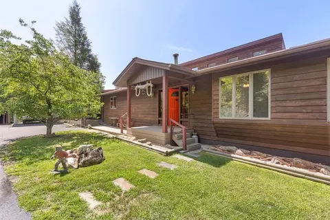 597 Chinquapin Mountain Rd, Franklin, NC 28734