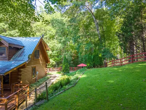 Exterior - 306 Springbrook Dr, Franklin, NC 28734 photo 25 of 36