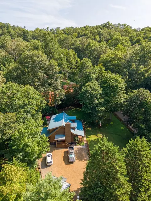 View/Area - 306 Springbrook Dr, Franklin, NC 28734 photo 3 of 5