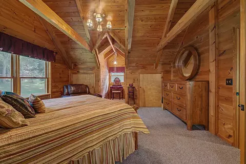 Bedroom - 306 Springbrook Dr, Franklin, NC 28734 photo 6 of 6