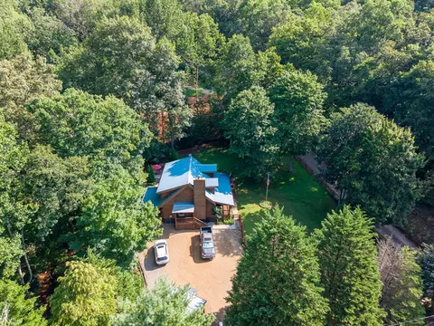 View/Area - 306 Springbrook Dr, Franklin, NC 28734 photo 2 of 5